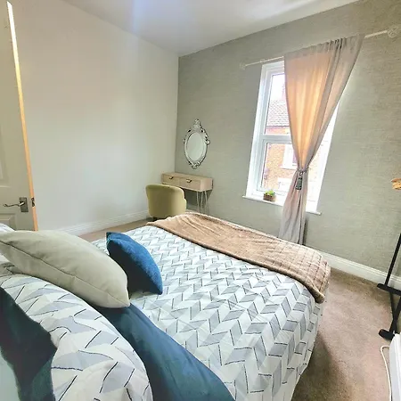 Cosy Nest - Your Doorstep To Yorks Historical Attractions *